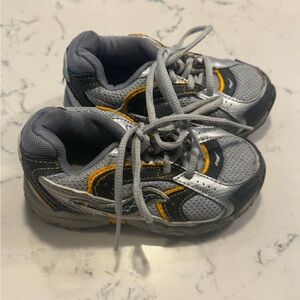 Saucony Kids' Silver and Black Sneakers